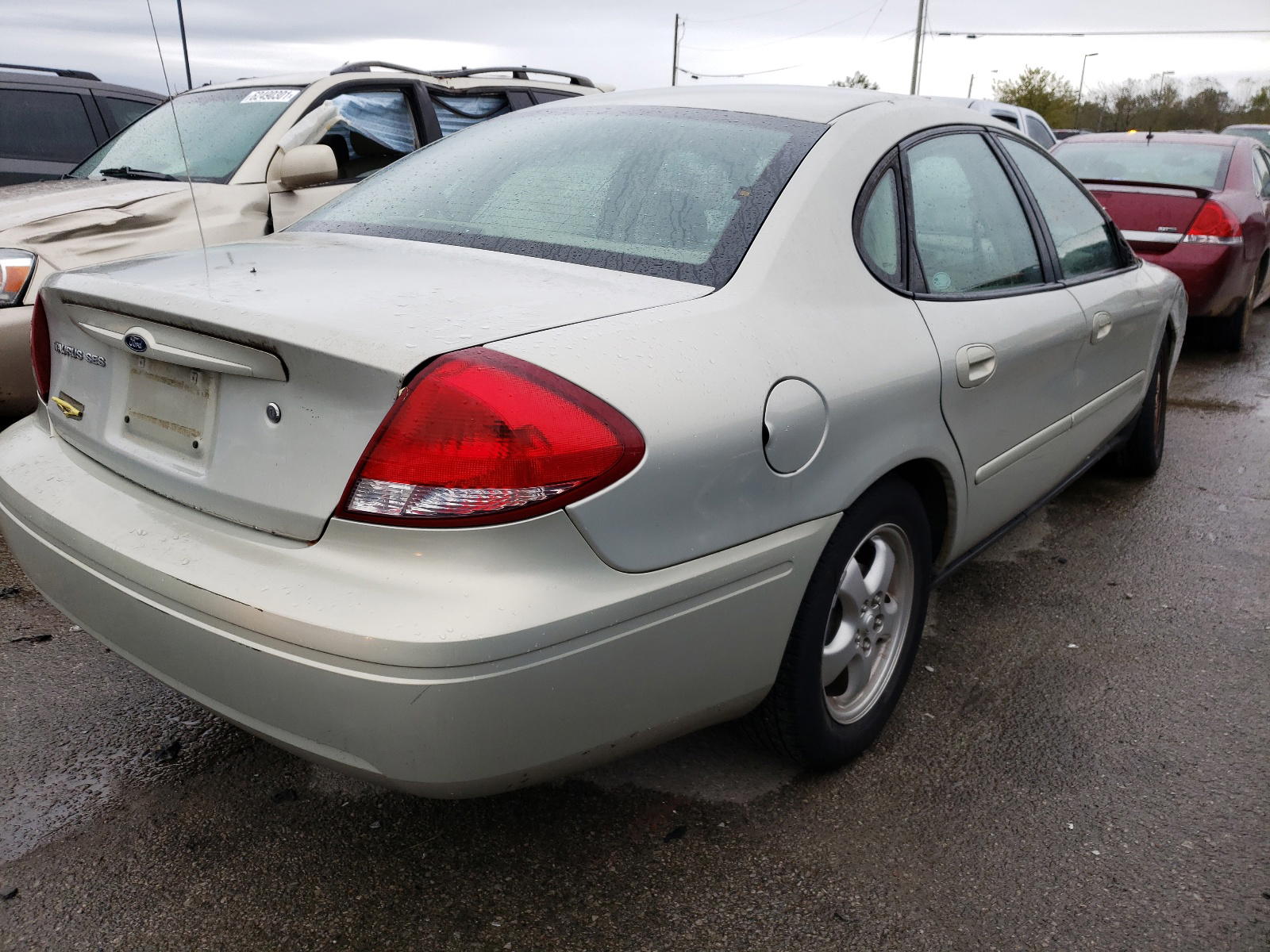 Photo 4 from auction – 2004 FORD TAURUS with VIN 1FAFP55U04A183369