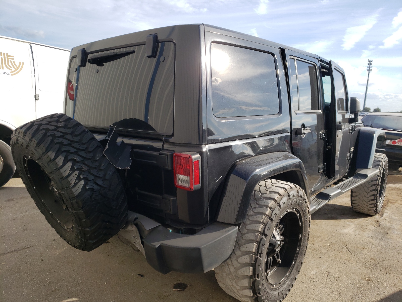 صورة رقم 4 من المزاد - 2014 JEEP UK مع VIN 1C4BJWEG0EL188541