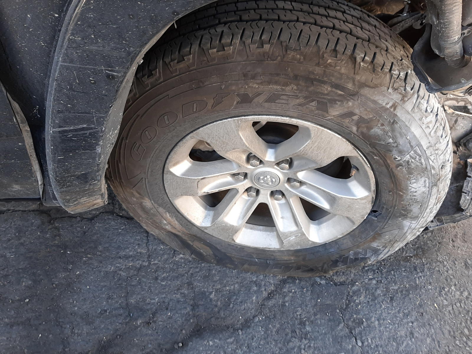 Photo 9 from auction – 2019 RAM 1500 LARAM with VIN 1C6SRFDT2KN734867