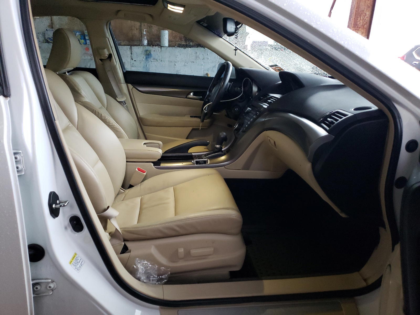 Photo 5 from auction – 2013 ACURA TL with VIN 19UUA8F22DA013386