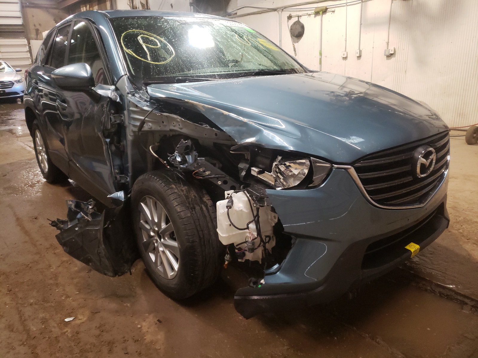 MAZDA CX-5 TOURI 2016 with VIN JM3KE4CY8G0652983 - Photo from auction
