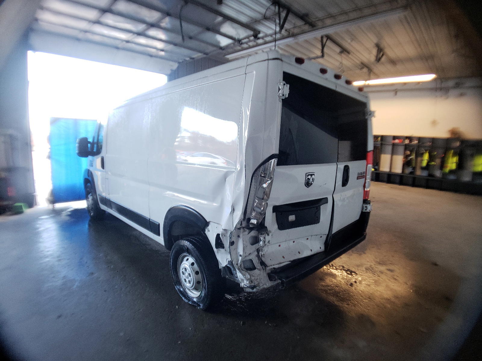 Photo 3 from auction – 2017 RAM PROMASTER with VIN 3C6TRVAG3HE532171