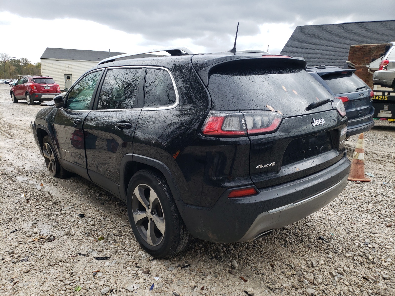 Photo 3 from auction – 2019 JEEP CHEROKEE L with VIN 1C4PJMDN0KD209128