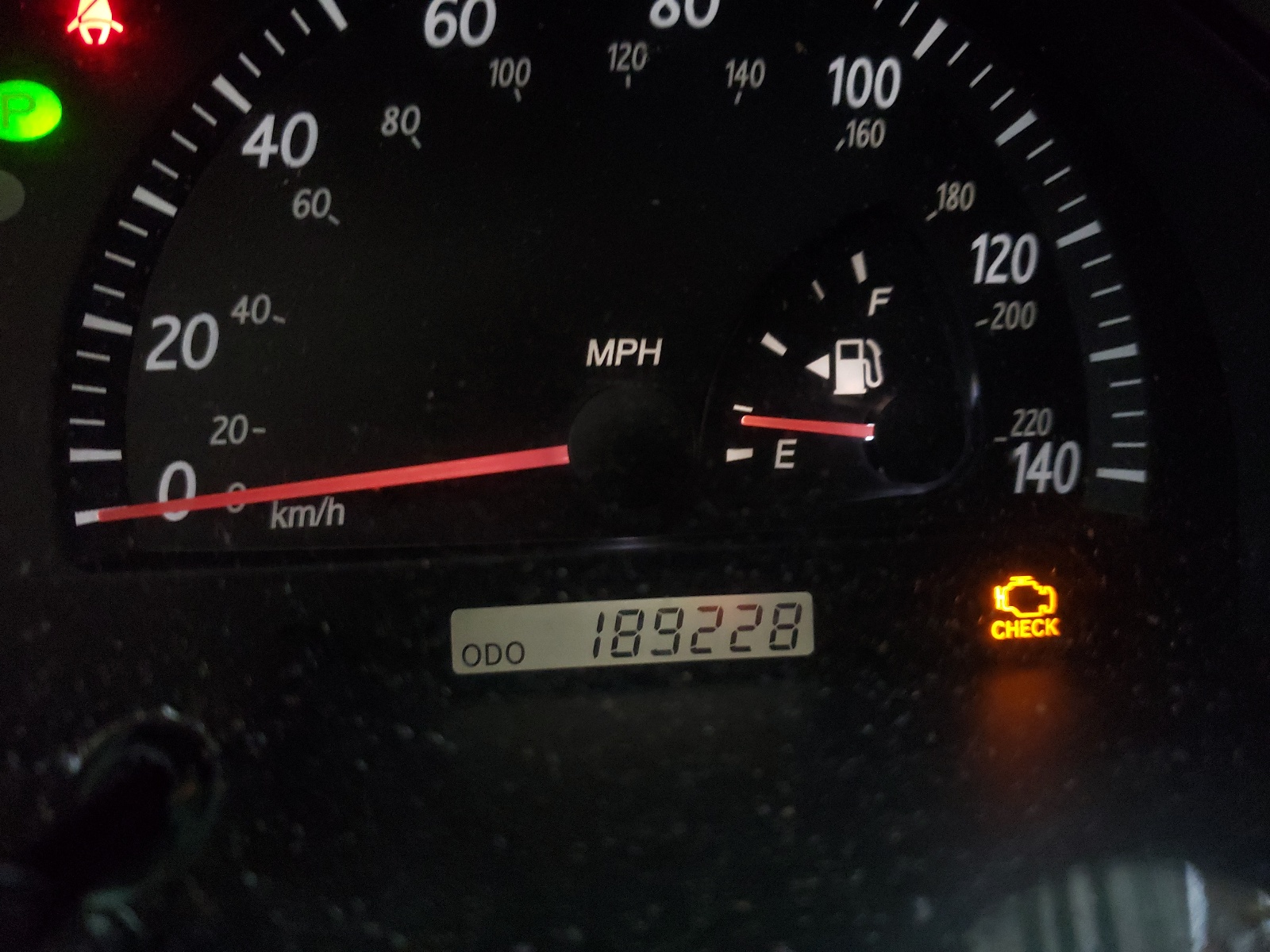 Photo 8 from auction – 2002 TOYOTA CAMRY LE with VIN 4T1BE32K62U579027