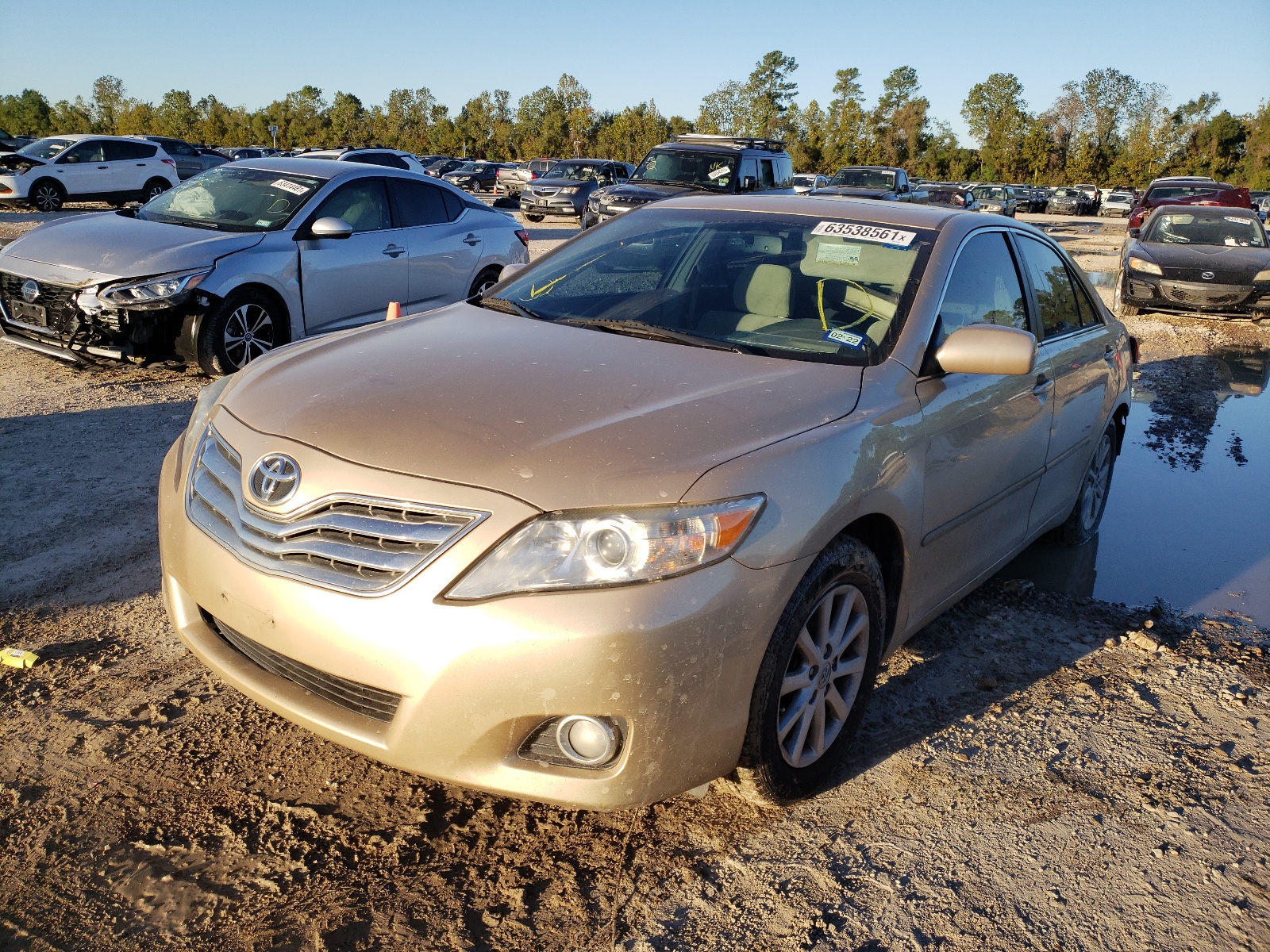 Photo 2 from auction – 2010 TOYOTA CAMRY BASE with VIN 4T1BF3EK0AU114041