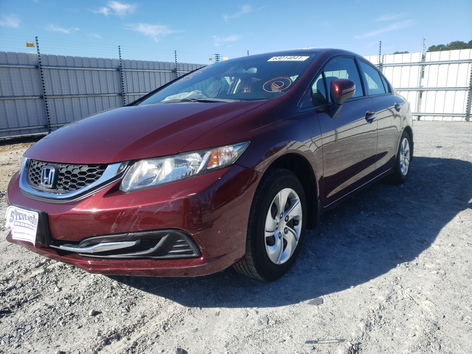 Photo 2 from auction – 2015 HONDA CIVIC LX with VIN 2HGFB2F57FH557125