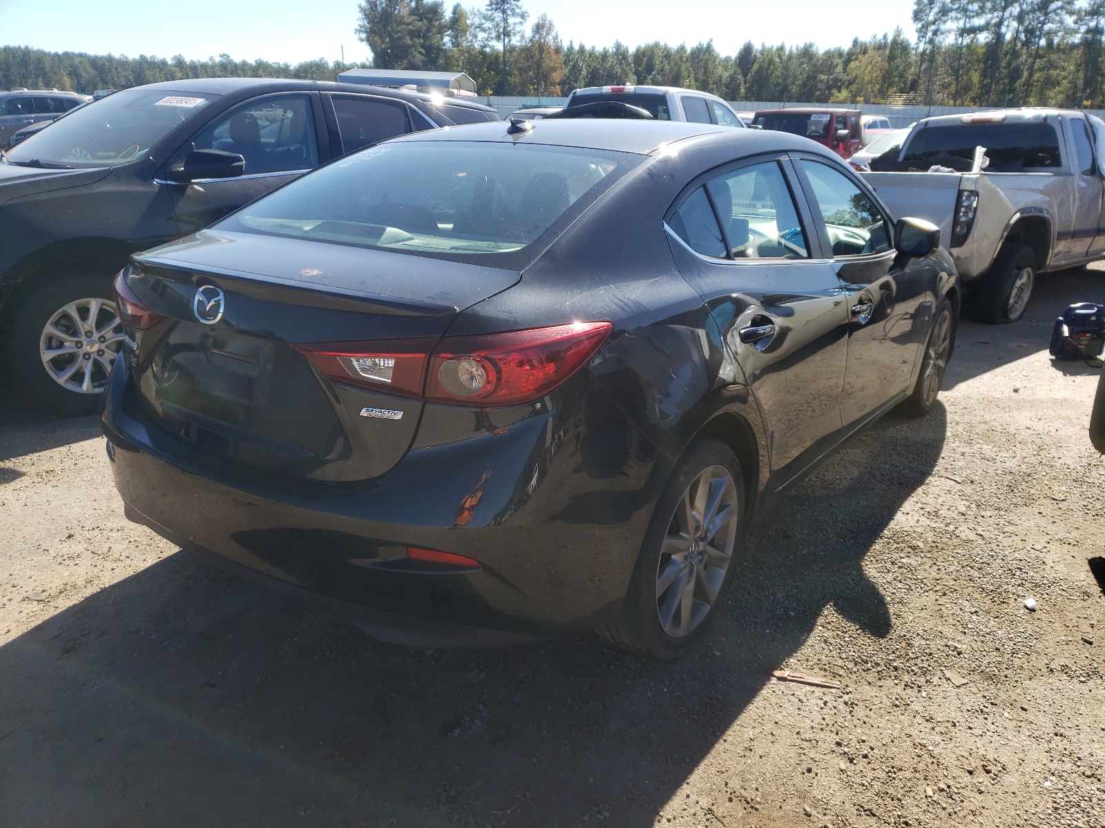 Photo 4 from auction – 2018 MAZDA 3 TOURING with VIN 3MZBN1V39JM258919
