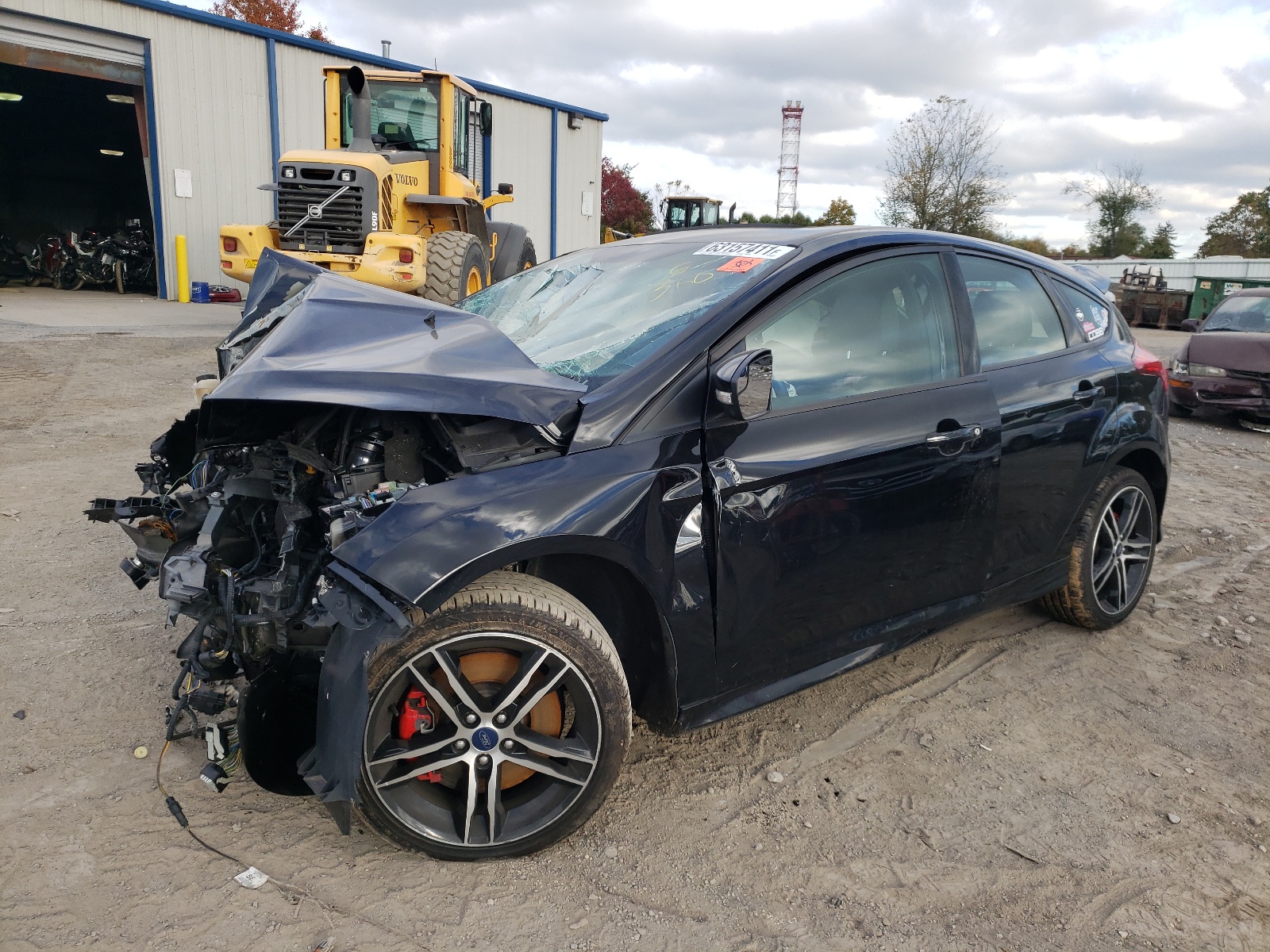 Photo 2 from auction – 2018 FORD FOCUS ST with VIN 1FADP3L98JL281866