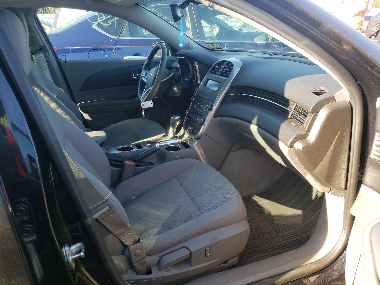 Photo 5 from auction – 2014 CHEVROLET MALIBU LS with VIN 1G11B5SL6EF181766