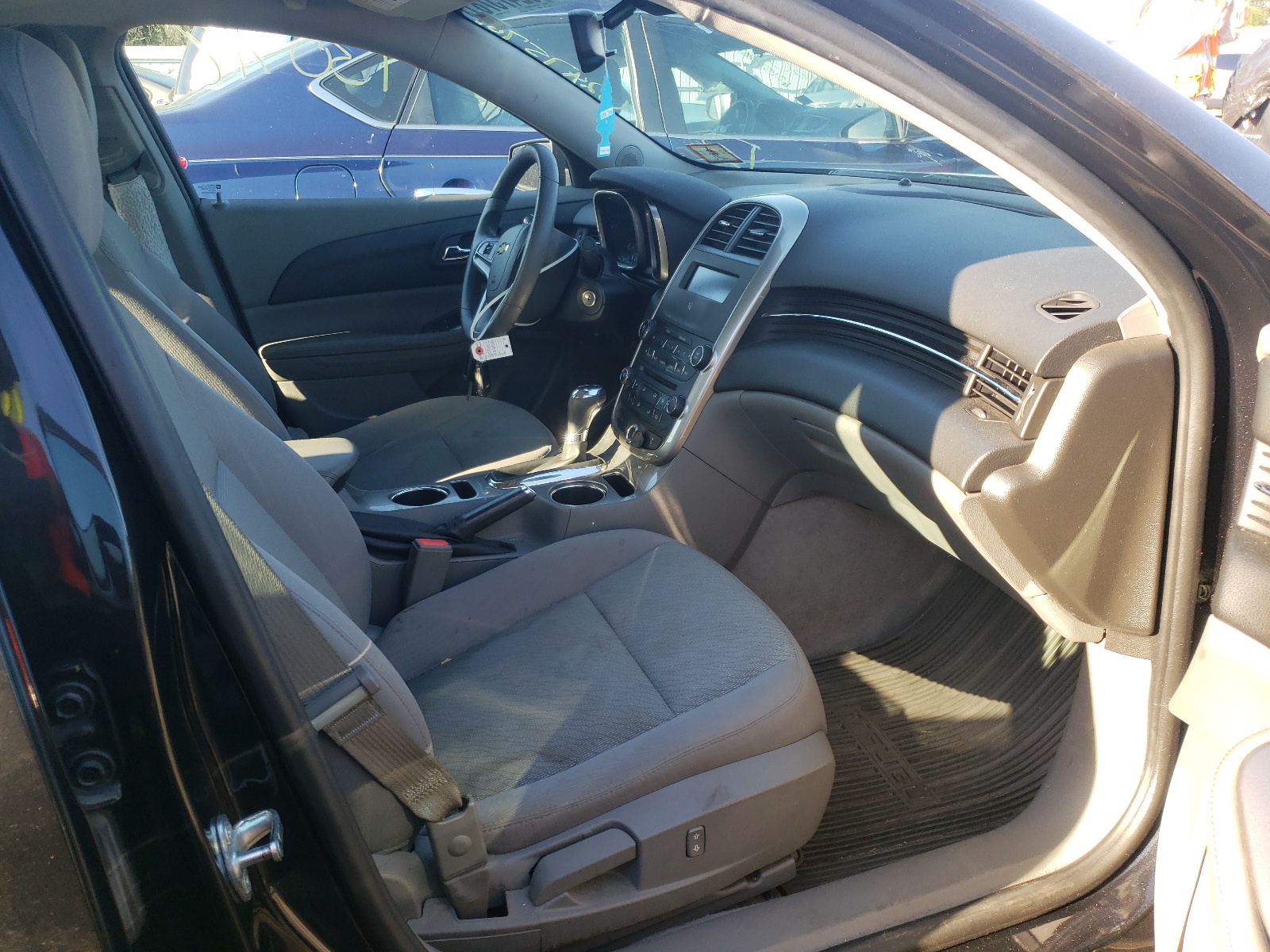 Zdjęcie 5 z aukcji – 2014 CHEVROLET MALIBU LS z VIN 1G11B5SL6EF181766