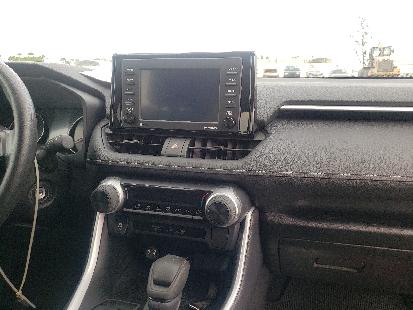Photo 9 from auction – 2021 TOYOTA RAV4 LE with VIN 2T3H1RFV3MC106839