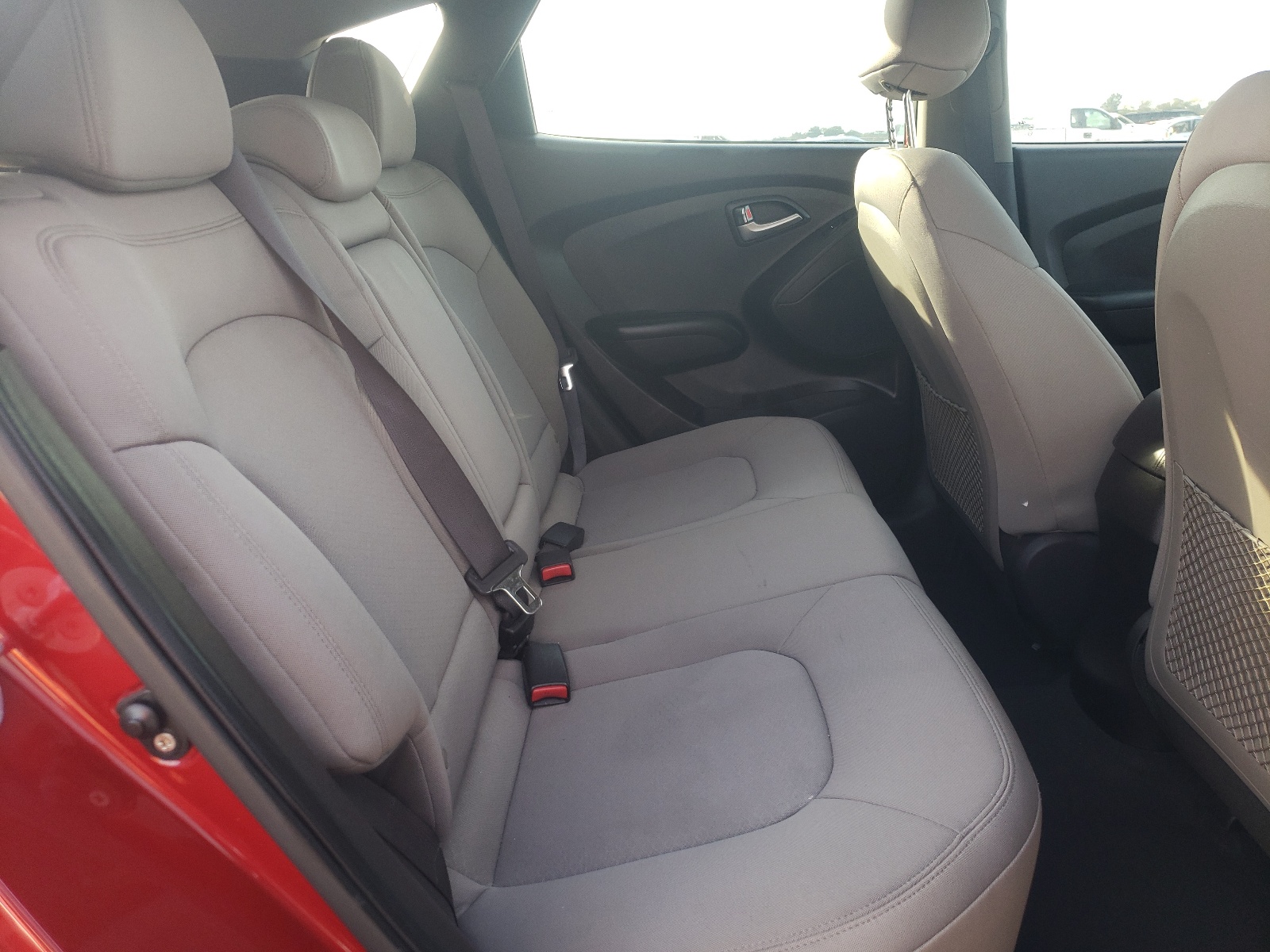 Photo 6 from auction – 2011 HYUNDAI TUCSON GL with VIN KM8JT3AB2BU120600