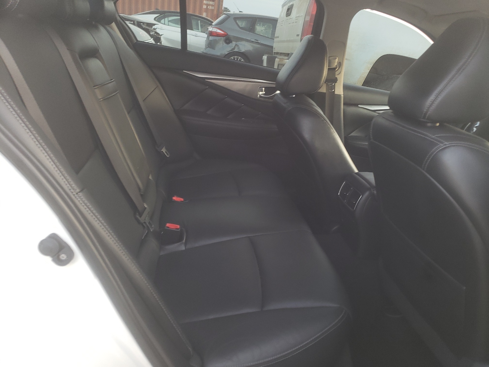 Zdjęcie 6 z aukcji – 2015 INFINITI Q50 BASE z VIN JN1BV7AP1FM353592