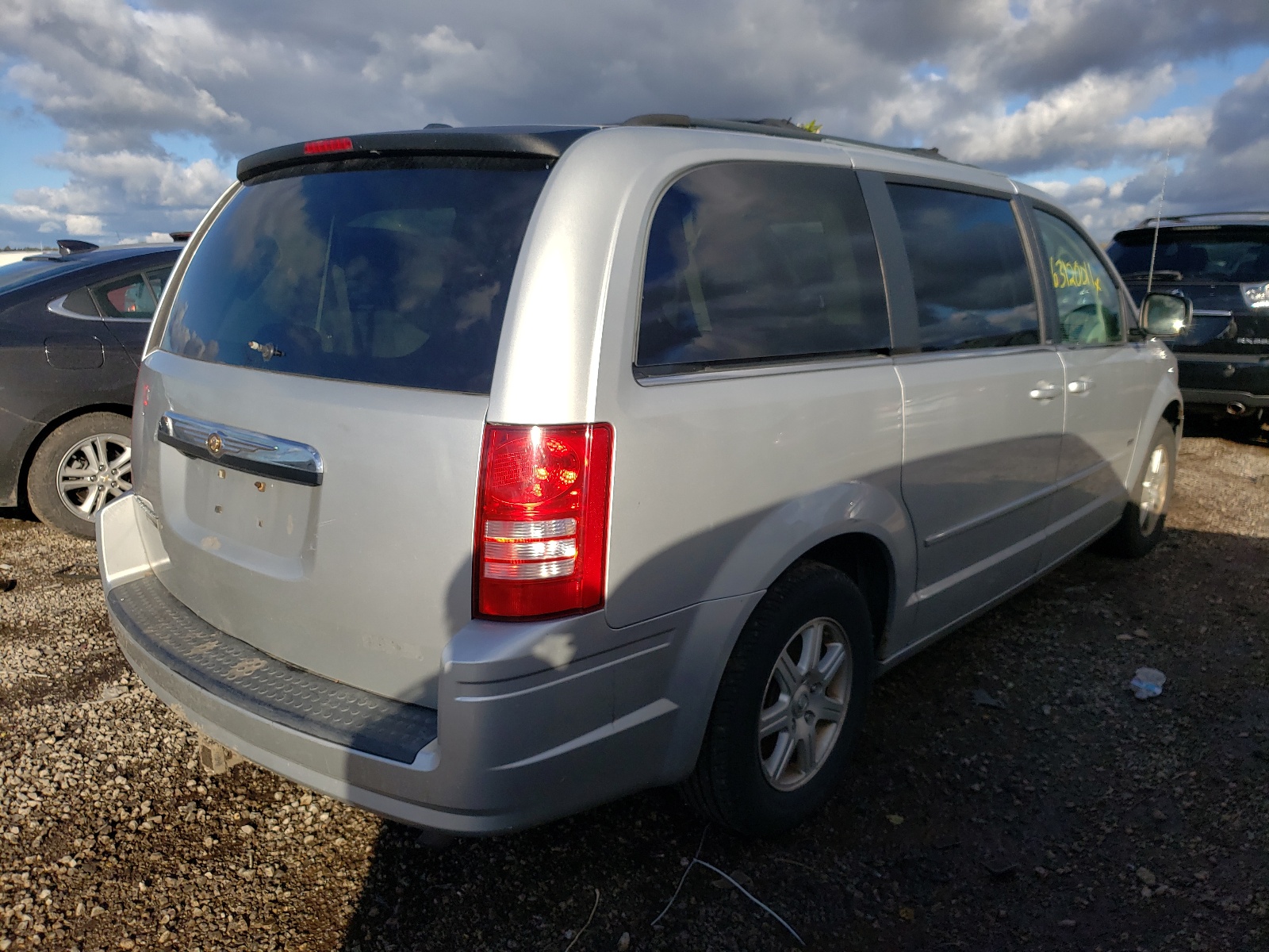 Photo 4 from auction – 2008 CHRYSLER TOWN & COU with VIN 2A8HR54P68R711483