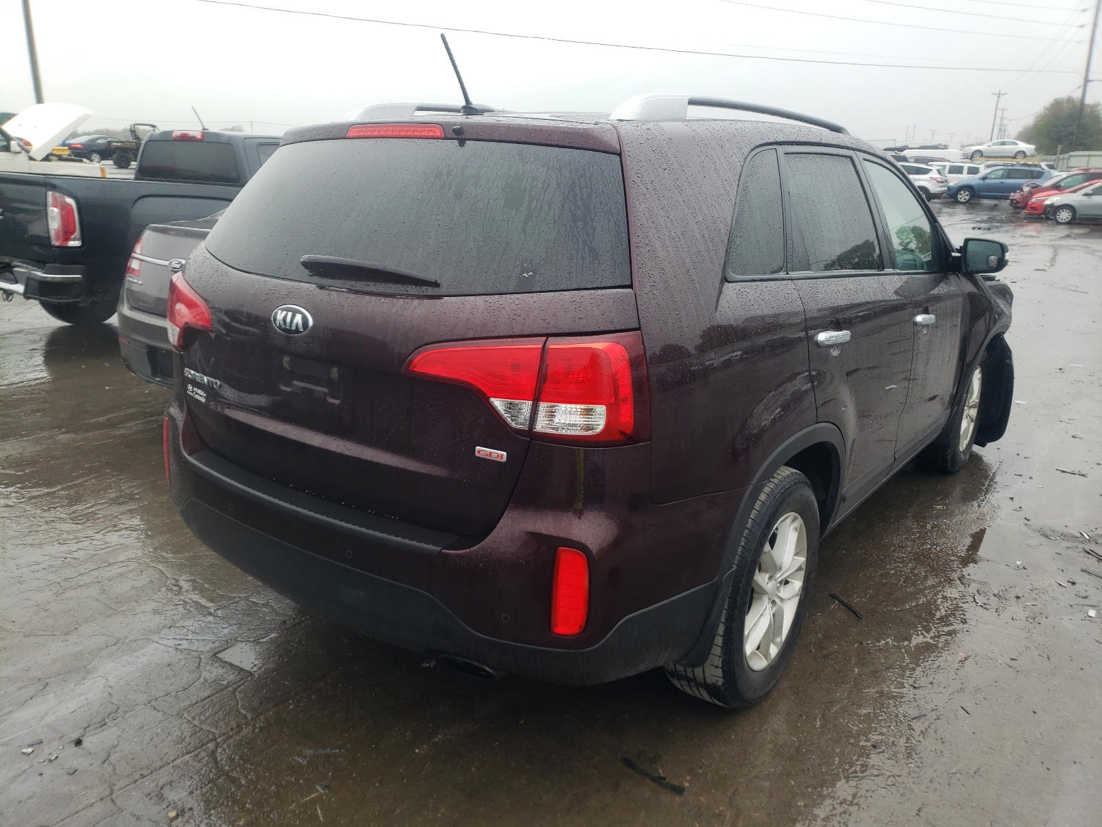 Photo 4 from auction – 2015 KIA SORENTO LX with VIN 5XYKT3A67FG569063