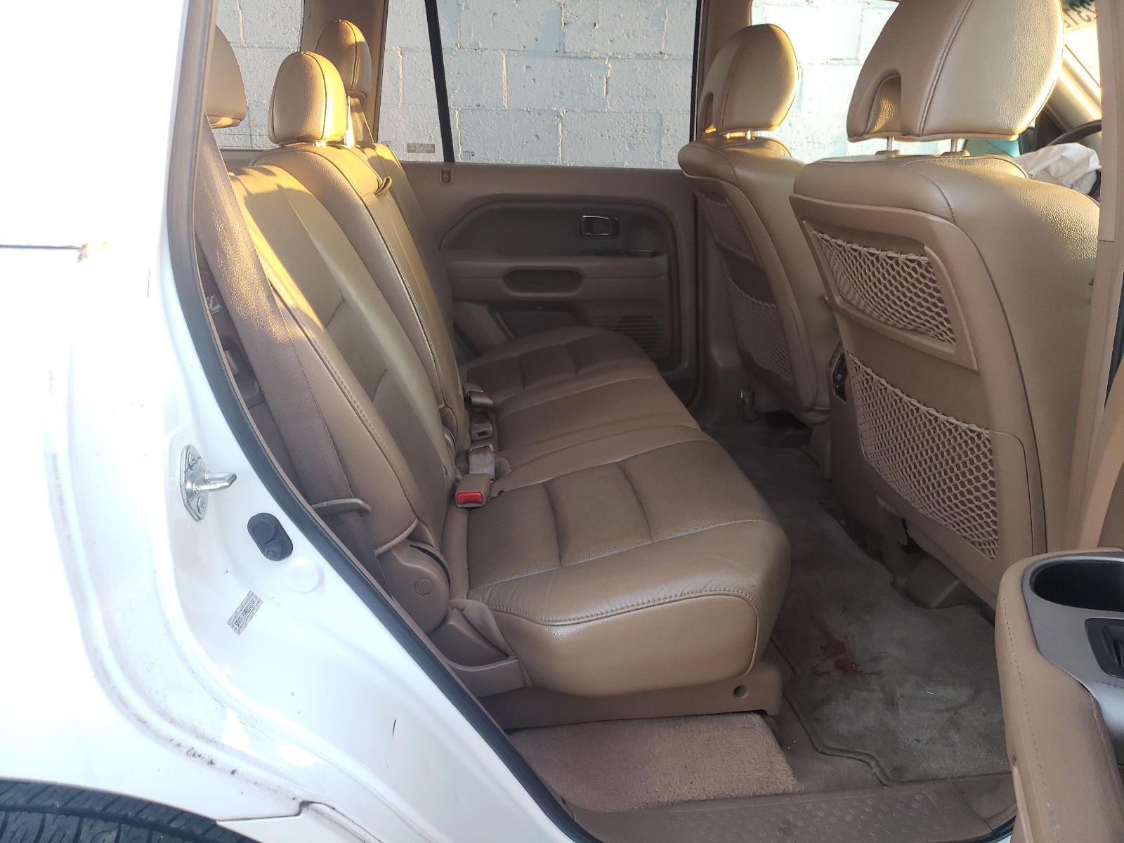 Photo 6 from auction – 2008 HONDA PILOT EXL with VIN 5FNYF18598B045149