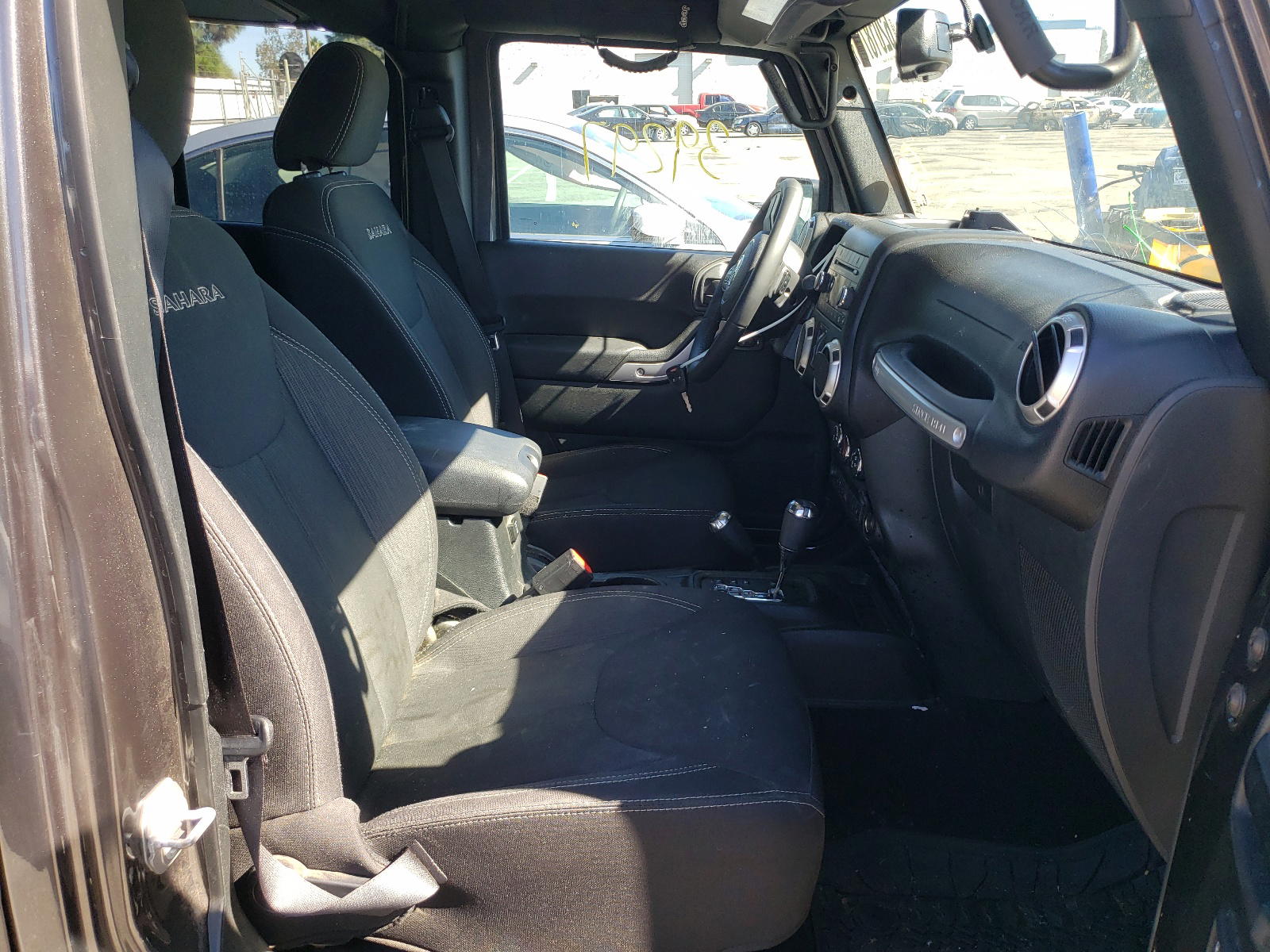 Photo 5 from auction – 2017 JEEP WRANGLER U with VIN 1C4BJWEG3HL751277