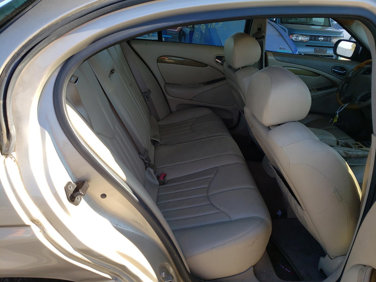 Photo 6 from auction – 2001 JAGUAR S-TYPE with VIN SAJDA01N21FL98417