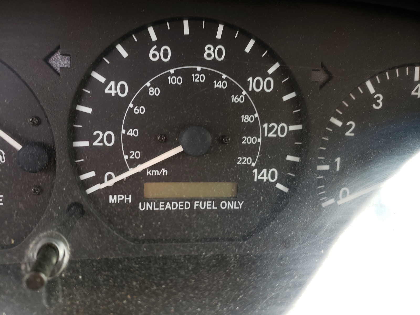 Photo 8 from auction – 1999 TOYOTA CAMRY LE with VIN JT2BF22K0X0190404