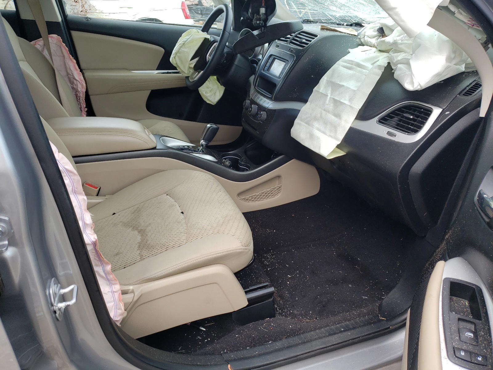 Photo 5 from auction – 2019 DODGE JOURNEY SE with VIN 3C4PDCBB1KT701350