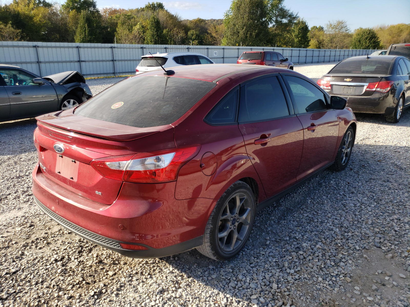 Photo 4 from auction – 2014 FORD FOCUS SE with VIN 1FADP3F27EL176577