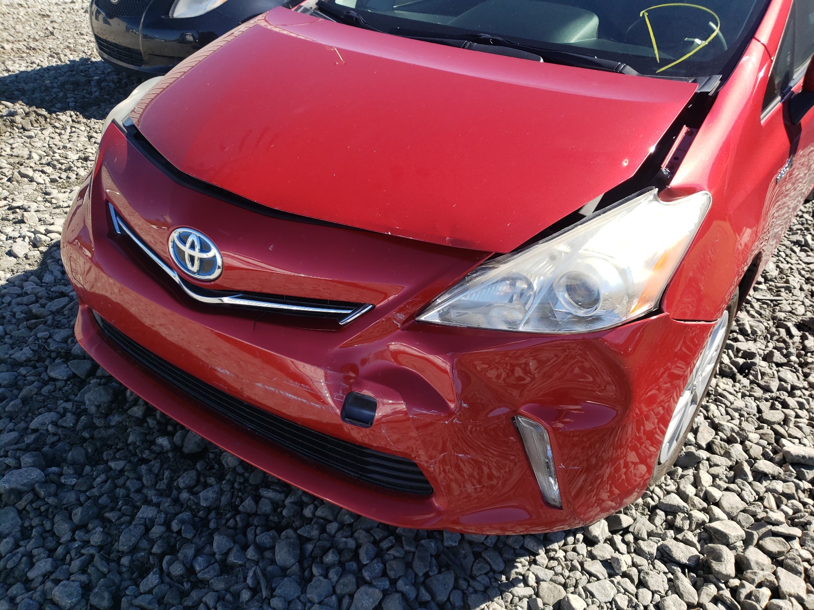 Photo 9 from auction – 2013 TOYOTA PRIUS V with VIN JTDZN3EU9D3221252