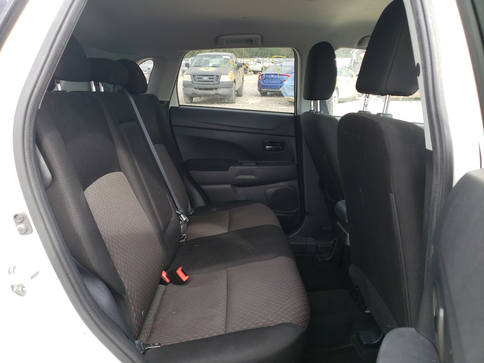 Photo 6 from auction – 2019 MITSUBISHI OUTLANDER with VIN JA4AP3AU4KU008417