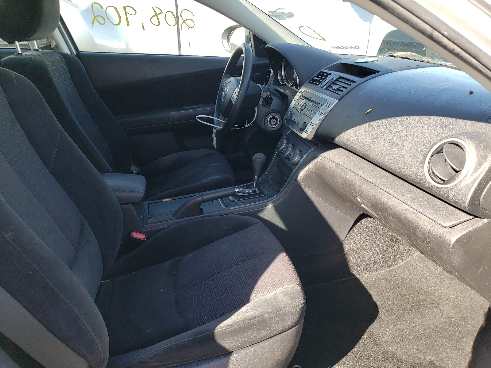 Photo 5 from auction – 2010 MAZDA 6 I with VIN 1YVHZ8BH3A5M27651