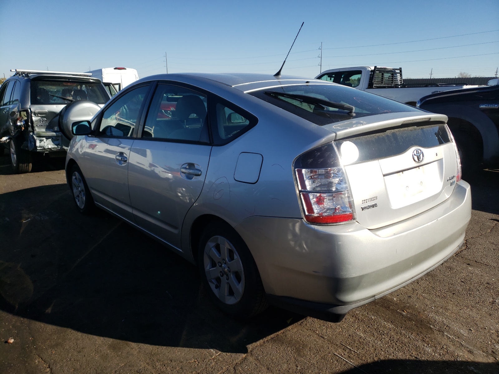 Photo 3 from auction – 2005 TOYOTA PRIUS with VIN JTDKB20U857011487