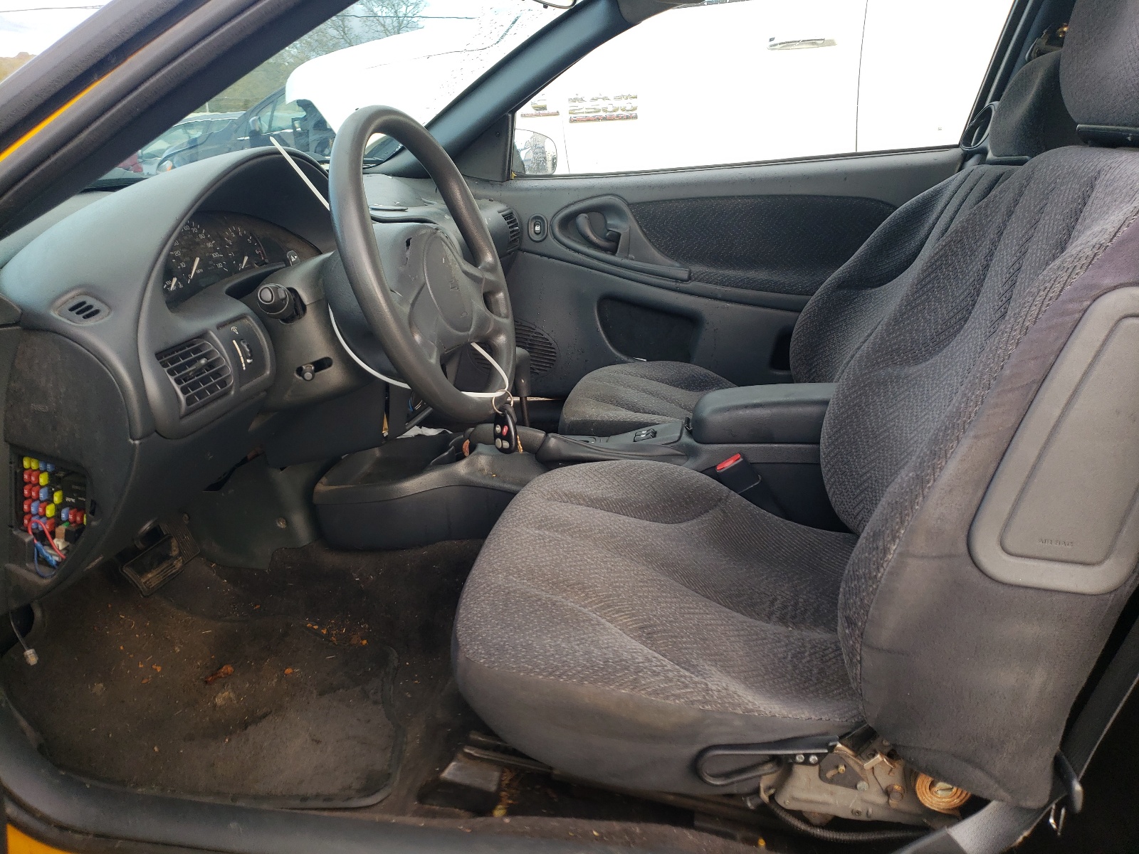 Photo 5 from auction – 2003 CHEVROLET CAVALIER L with VIN 1G1JF14F237157041