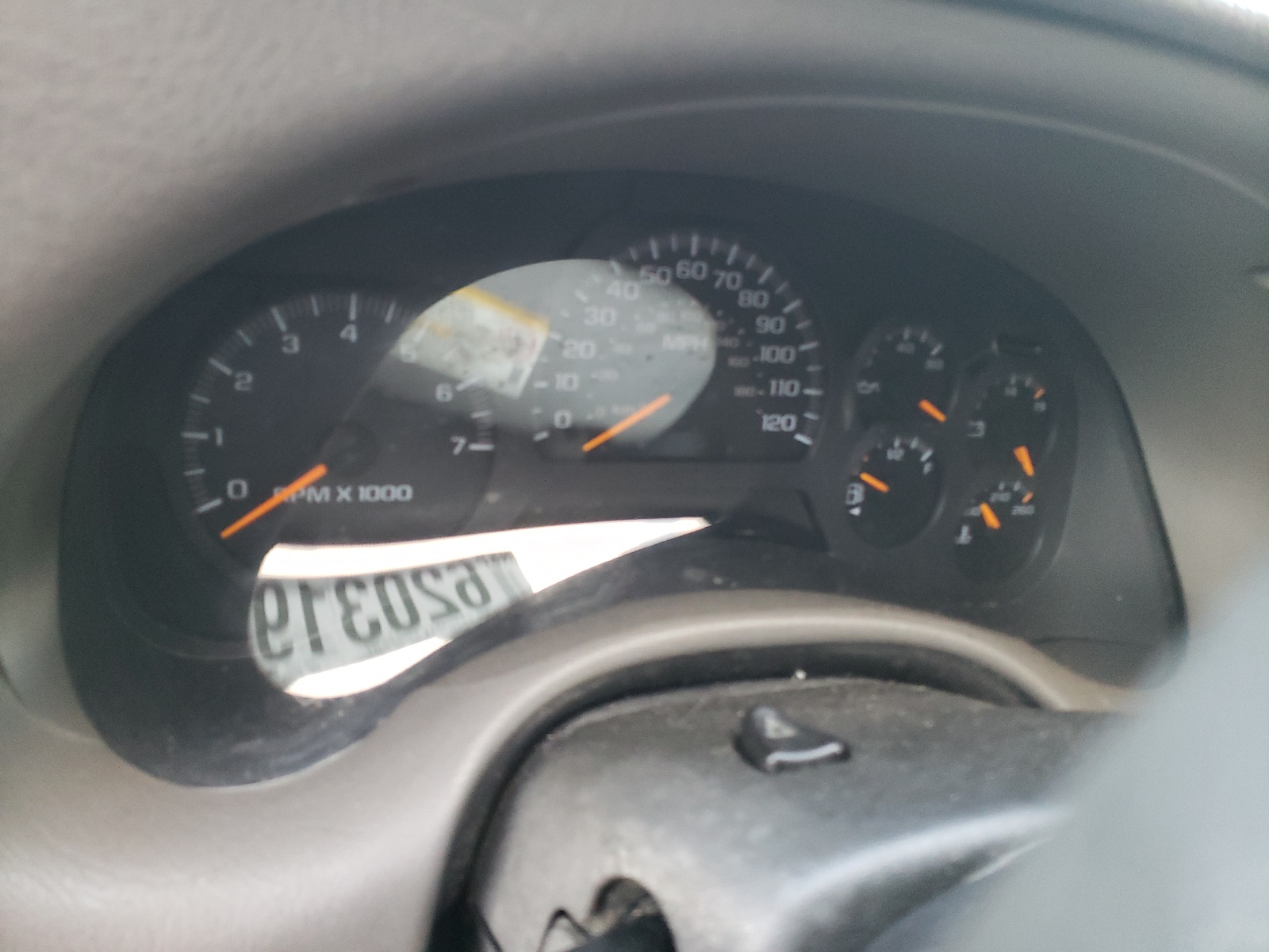 Photo 8 from auction – 2004 CHEVROLET TRAILBLAZE with VIN 1GNDT13S042385069