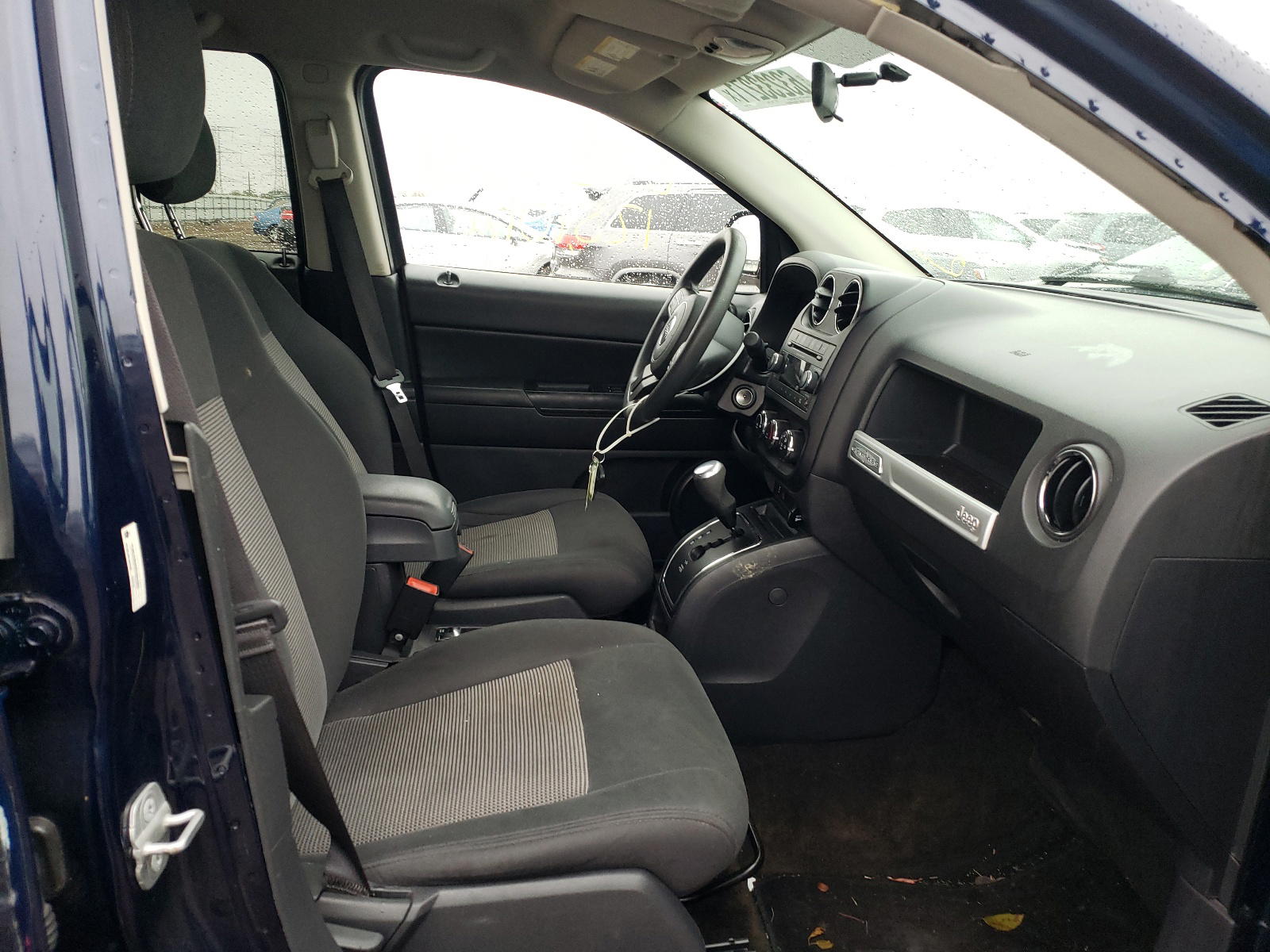 Photo 5 from auction – 2014 JEEP COMPASS SP with VIN 1C4NJDBB0ED865365