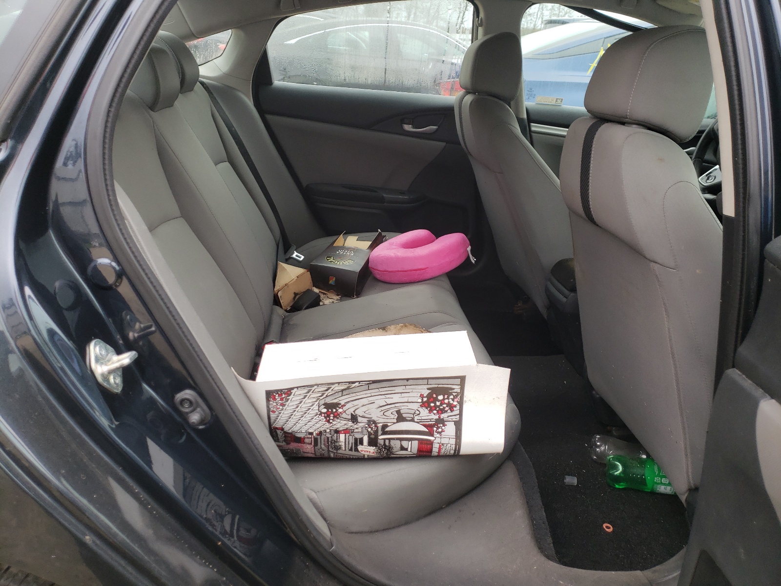 Photo 6 from auction – 2019 HONDA CIVIC LX with VIN 2HGFC2F67KH592862