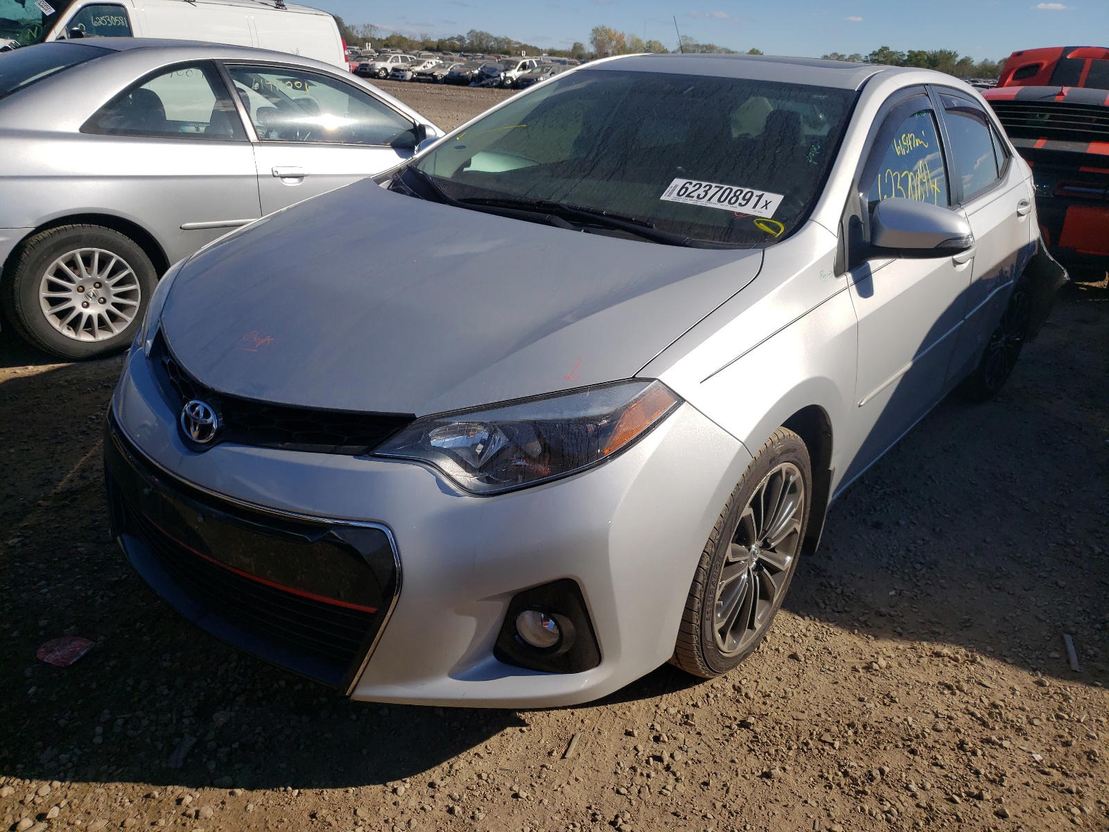 Photo 2 from auction – 2015 TOYOTA COROLLA L with VIN 2T1BURHE3FC426409