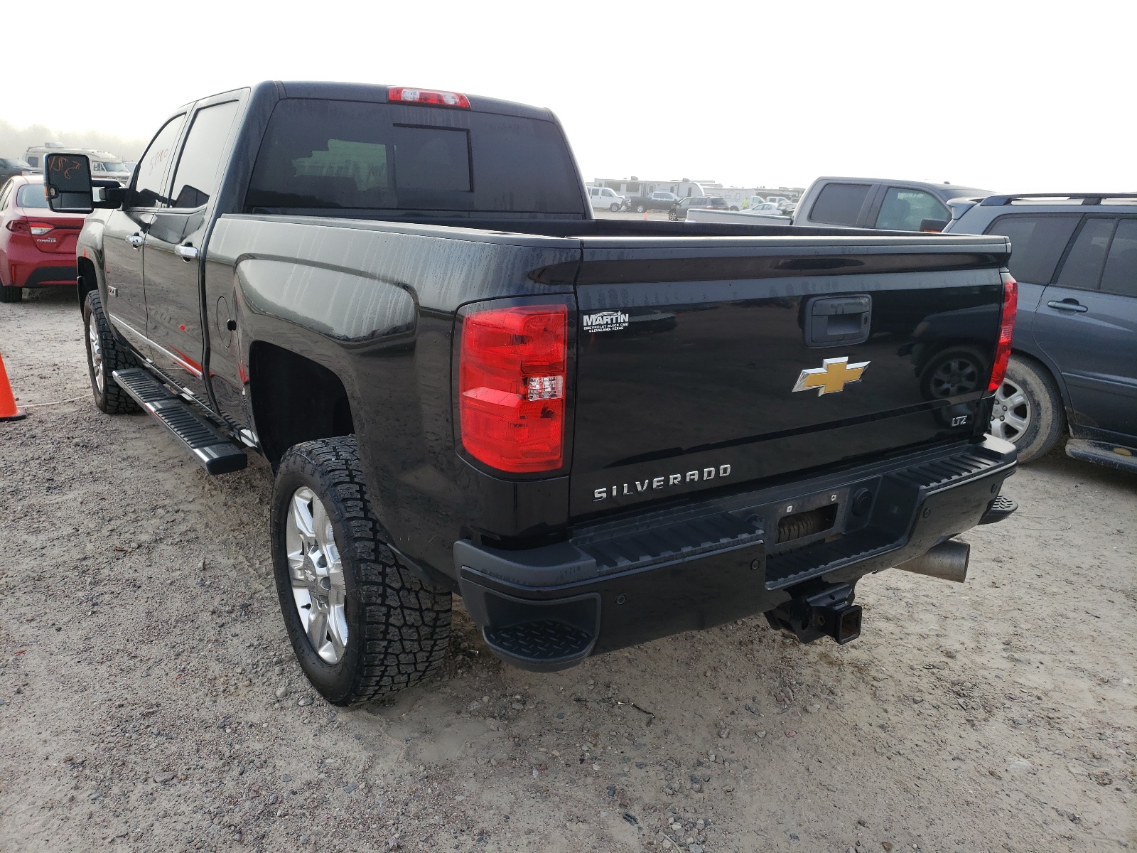 Photo 3 from auction – 2019 CHEVROLET SILVERADO with VIN 1GC1KTEY1KF185402