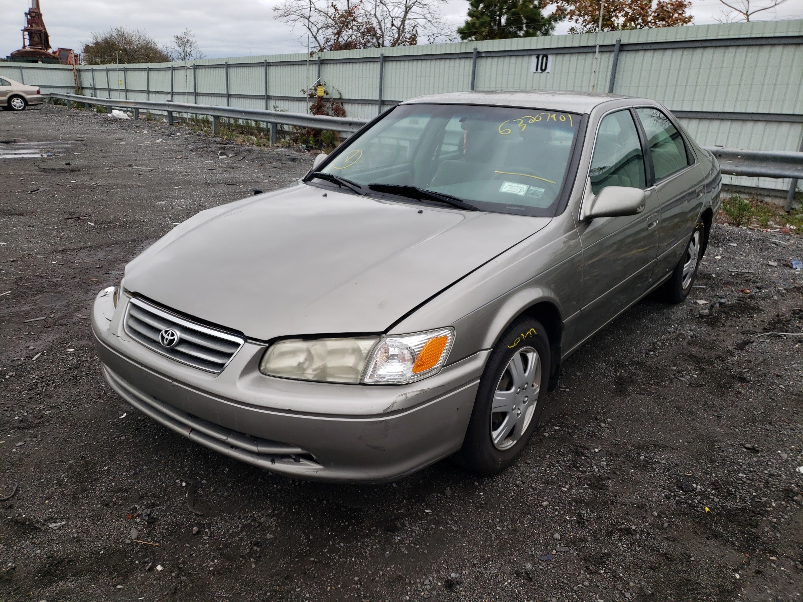 Photo 2 from auction – 2001 TOYOTA CAMRY CE with VIN JT2BG22K910557725