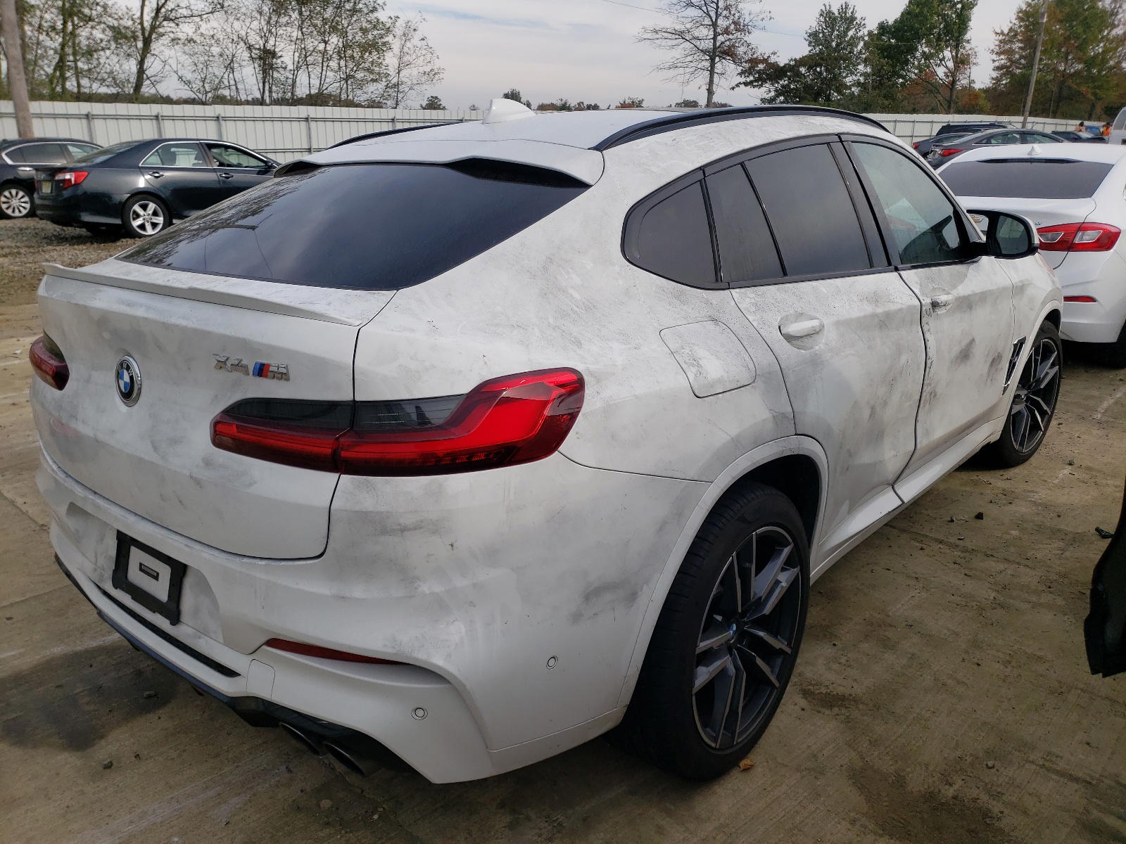 Photo 4 from auction – 2021 BMW X4 M COMPE with VIN 5YMUJ0C03M9F21574