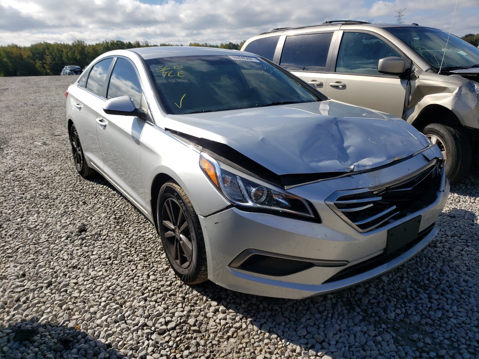 HYUNDAI SONATA SE 2016 with VIN 5NPE24AF1GH397001 - Photo from auction