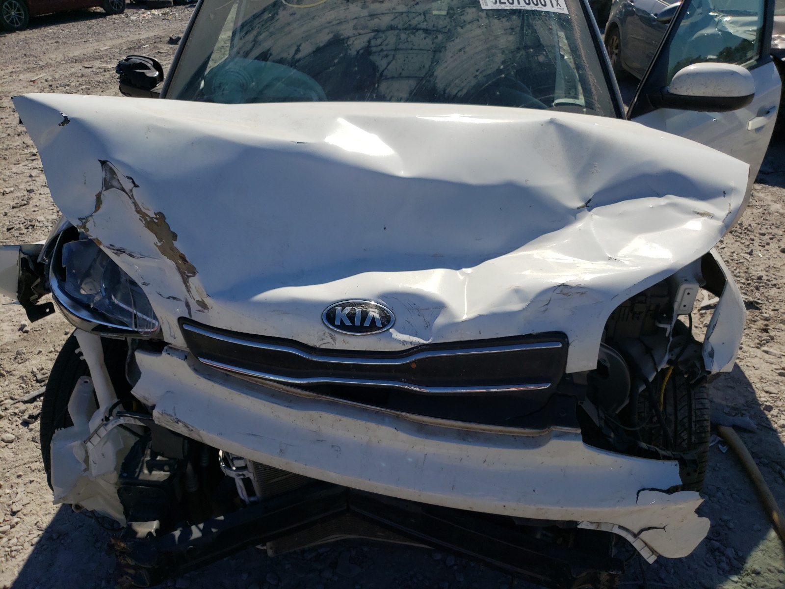 Zdjęcie 7 z aukcji – 2017 KIA SOUL z VIN KNDJN2A2XH7426430