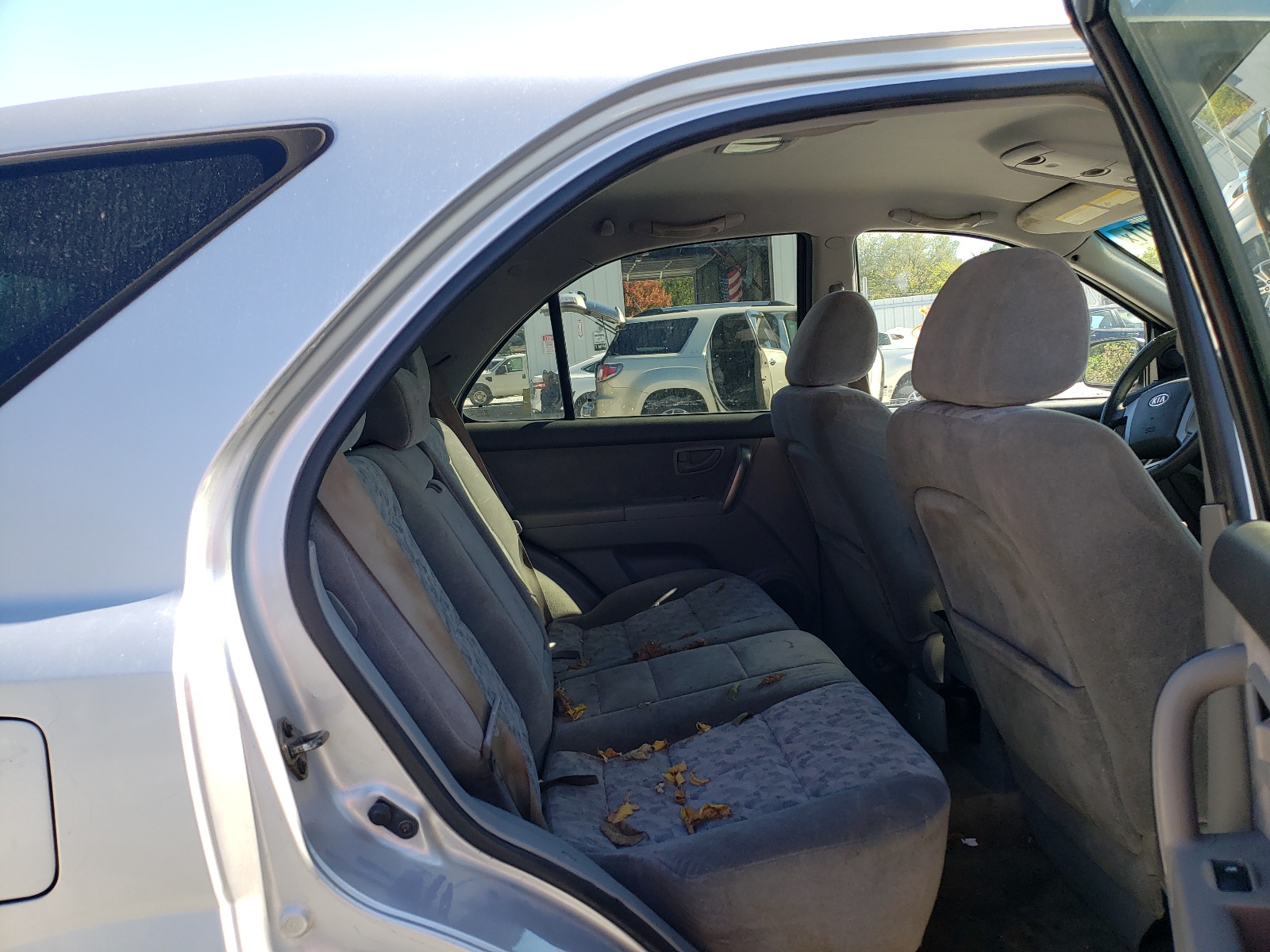 Foto 6 de la subasta – 2007 KIA SORENTO EX con VIN KNDJD736775714917