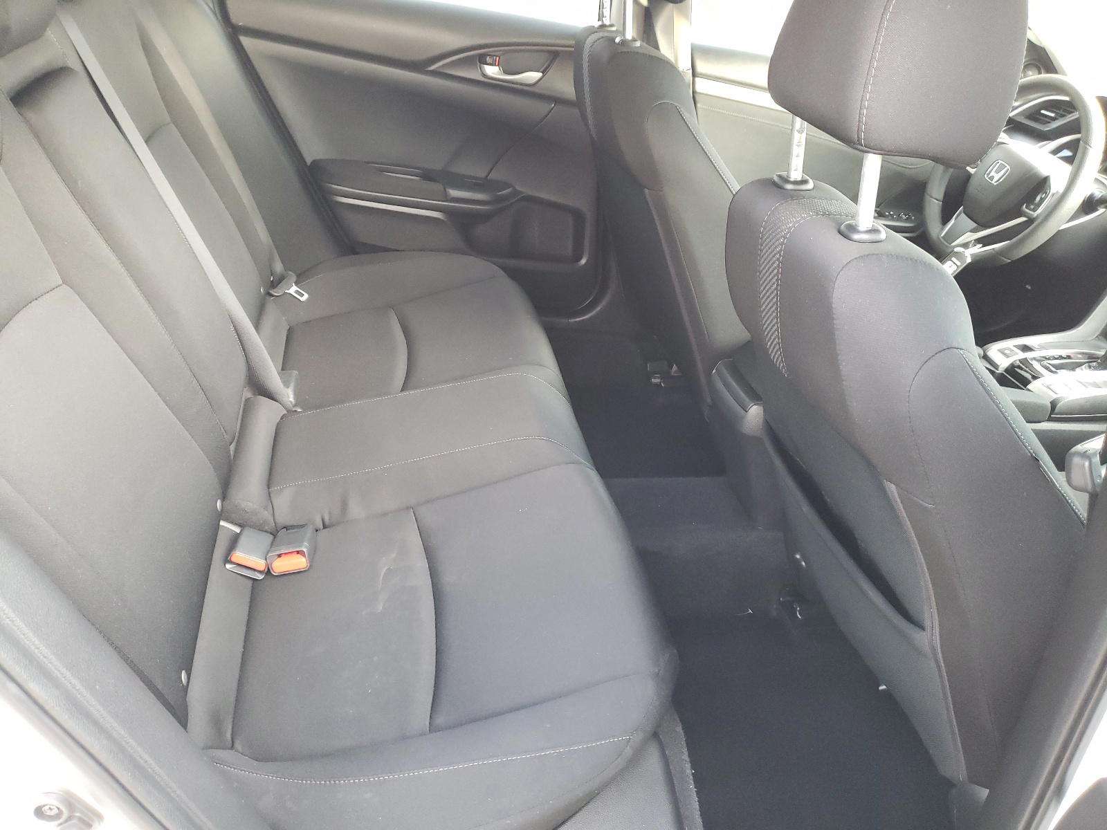 Photo 6 from auction – 2017 HONDA CIVIC EX with VIN 19XFC2F74HE002256