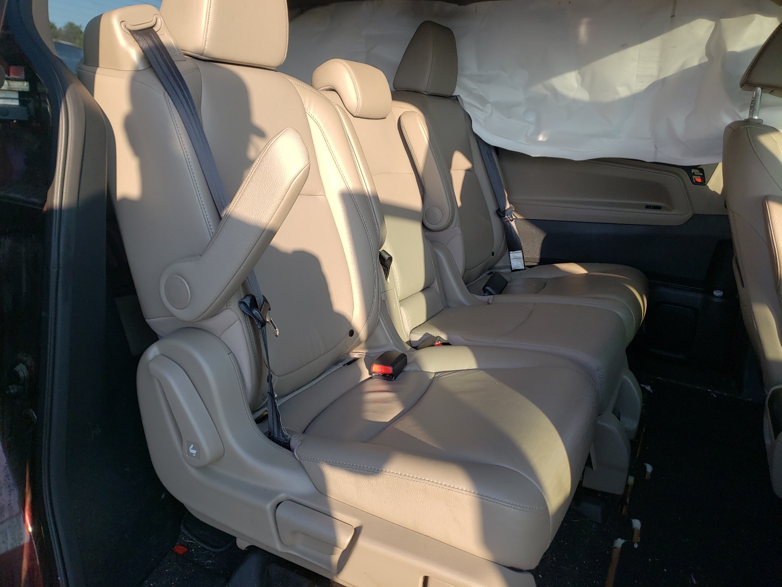Photo 6 from auction – 2020 HONDA ODYSSEY EX with VIN 5FNRL6H73LB033261