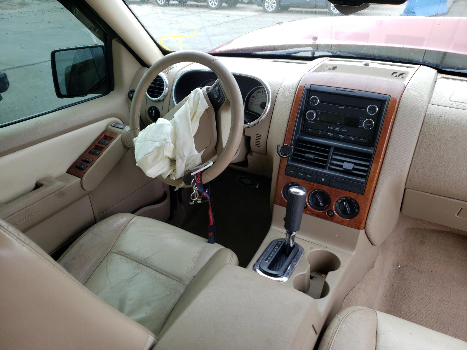 Photo 9 from auction – 2008 FORD EXPLORER E with VIN 1FMEU64E98UA86928