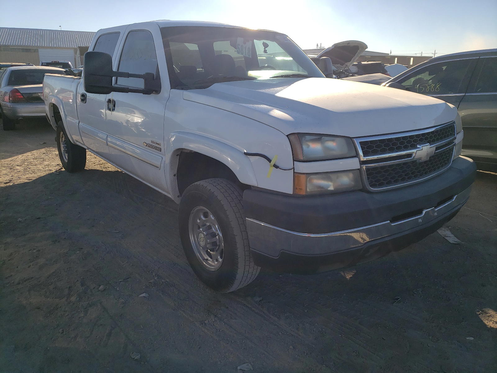 CHEVROLET SILVERADO 2007 with VIN 1GCHK23D47F117806 - Photo from auction
