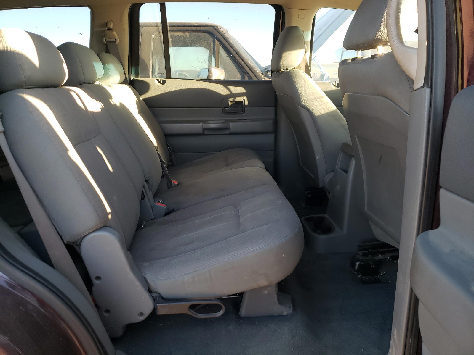 Photo 6 from auction – 2005 DODGE DURANGO ST with VIN 1D4HB38N75F613934