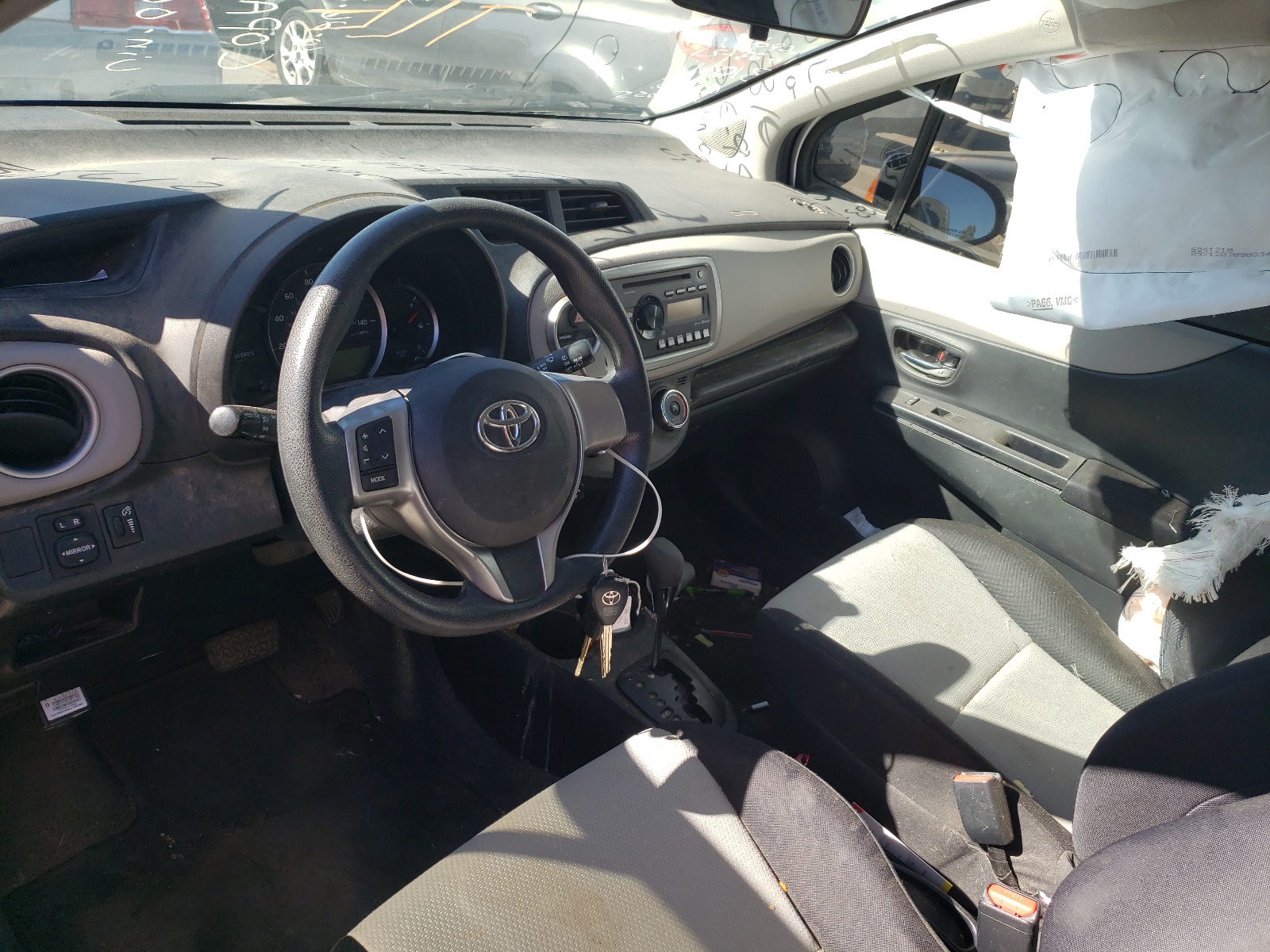 Photo 9 from auction – 2013 TOYOTA YARIS with VIN JTDKTUD38DD550055