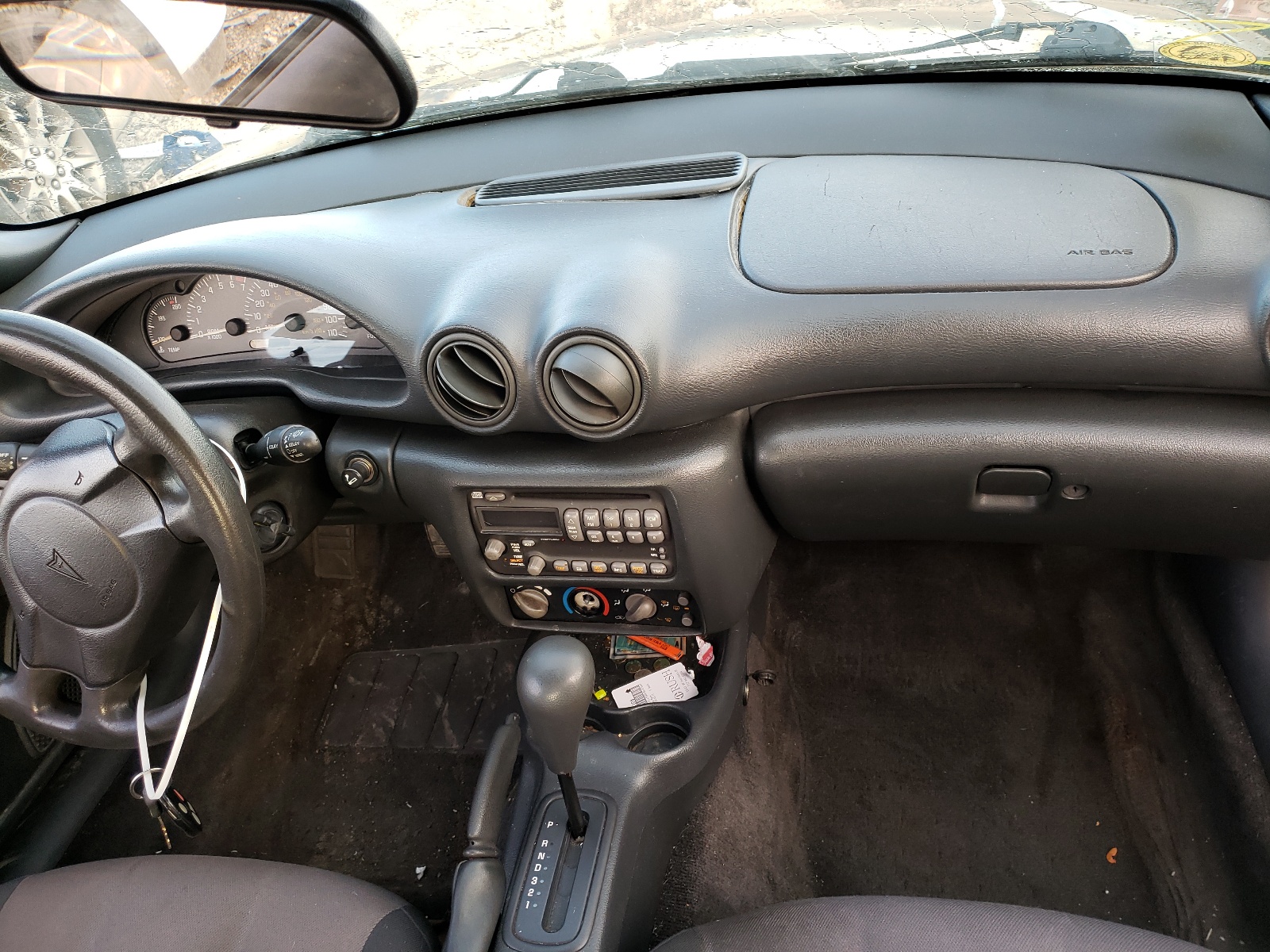 Photo 9 from auction – 2005 PONTIAC SUNFIRE with VIN 3G2JB12F25S221996