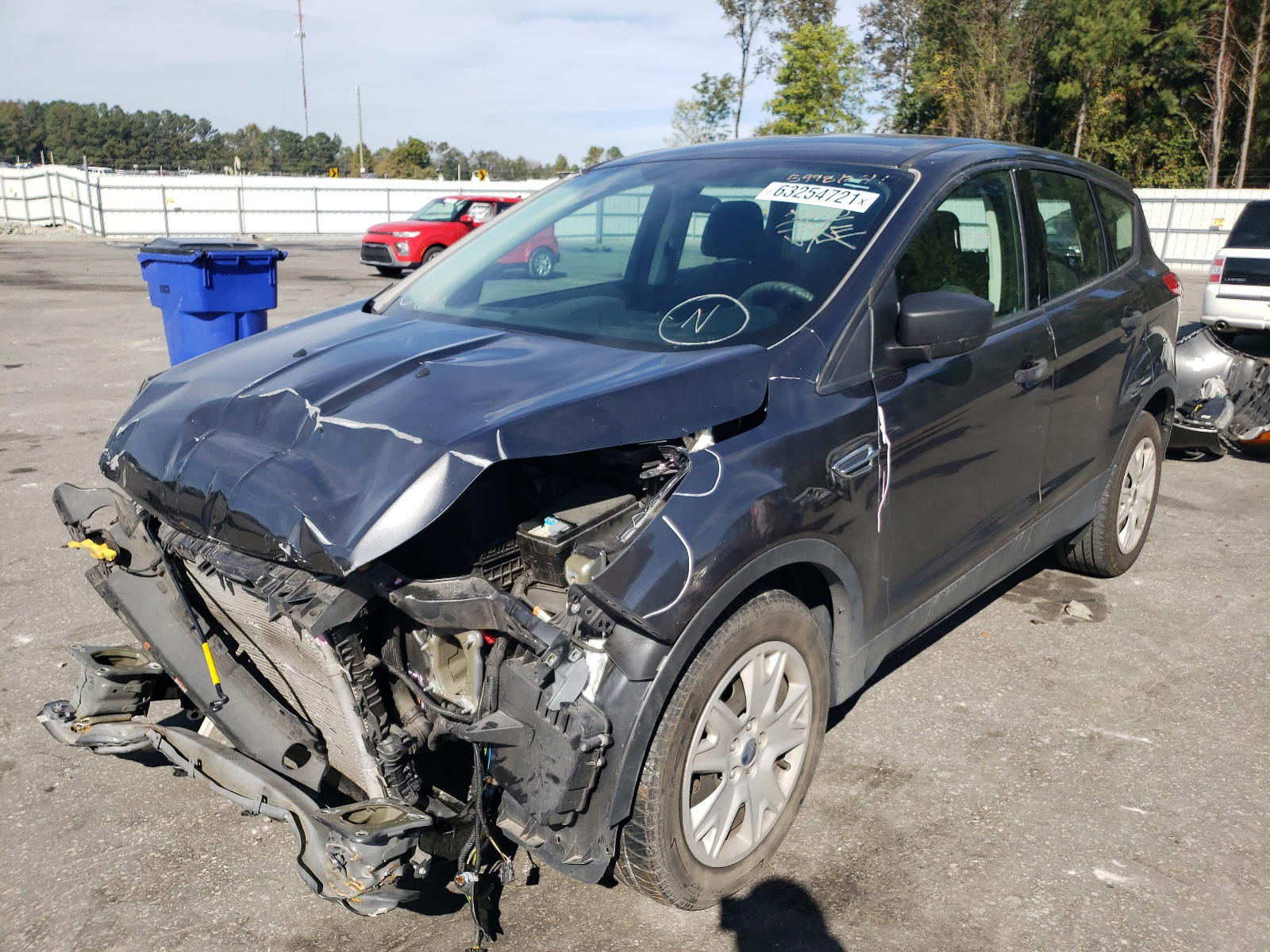 Photo 2 from auction – 2015 FORD ESCAPE S with VIN 1FMCU0F78FUB56922