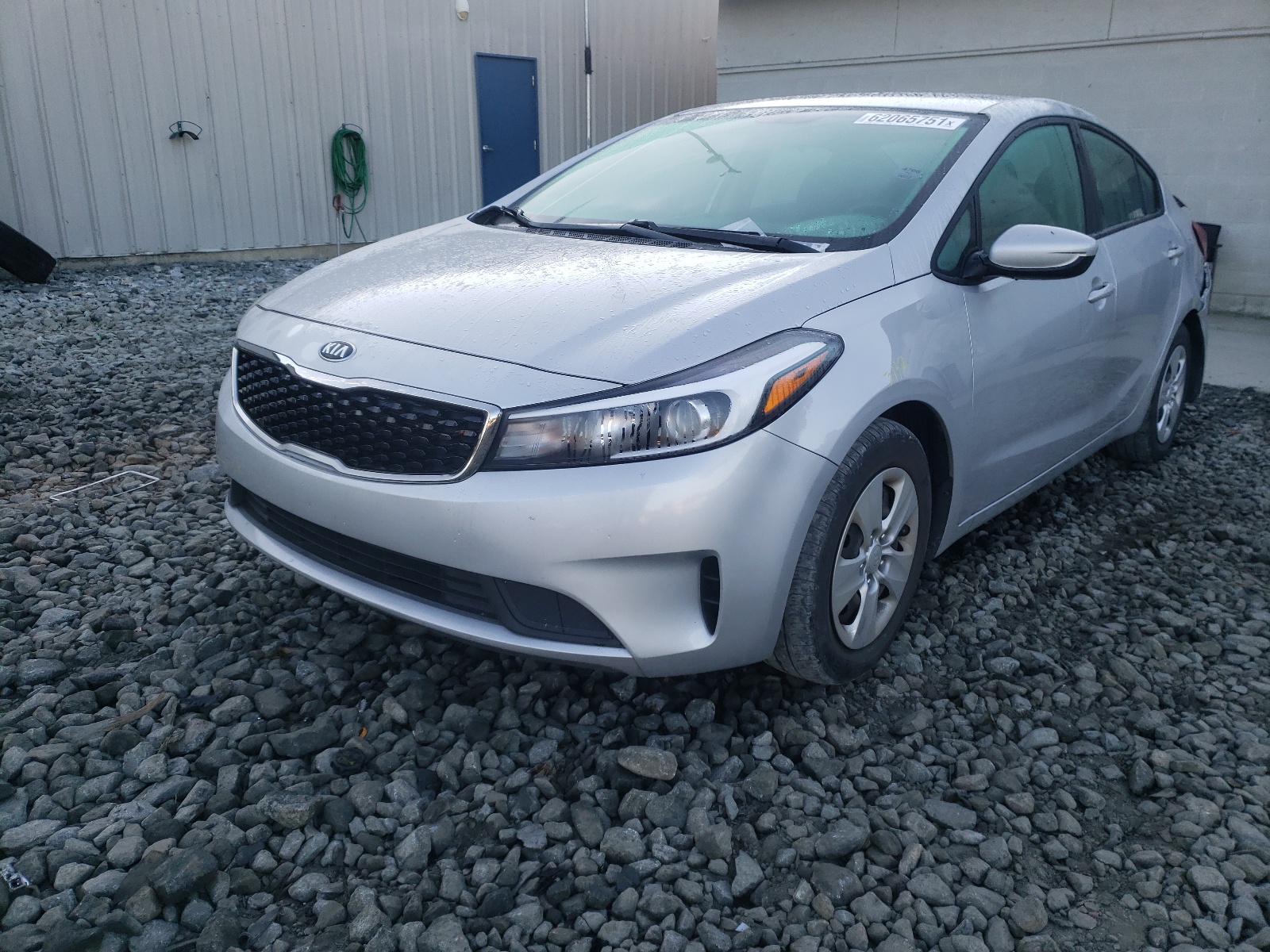 Photo 2 from auction – 2018 KIA FORTE LX with VIN 3KPFL4A73JE239507