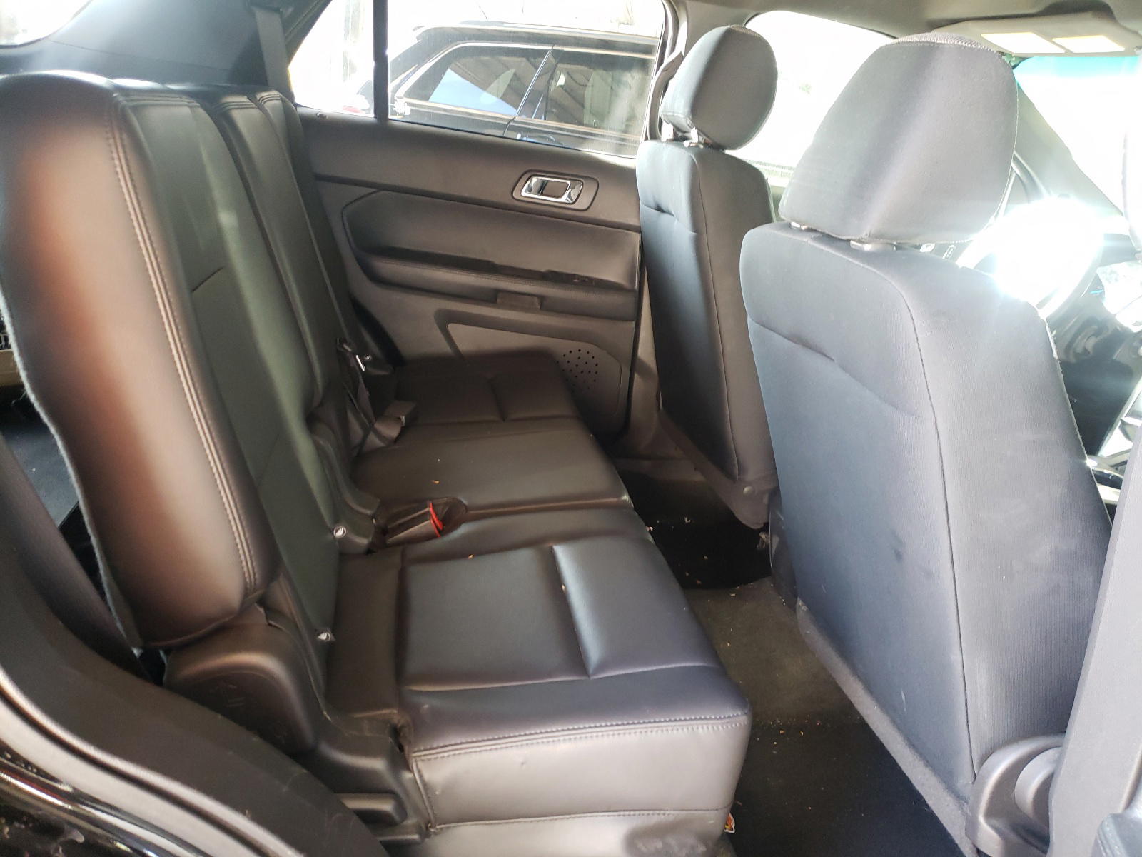 Photo 6 from auction – 2013 FORD EXPLORER P with VIN 1FM5K8AR2DGC63062
